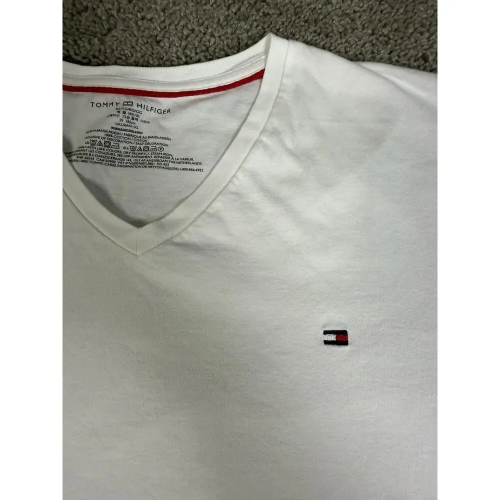Tommy Hilfiger Shirt Mens XL White V-Neck Logo Cotton Jersey Classic Fit